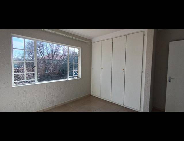 3 BEDROOM PROPERTY TO RENT IN KENLEAF